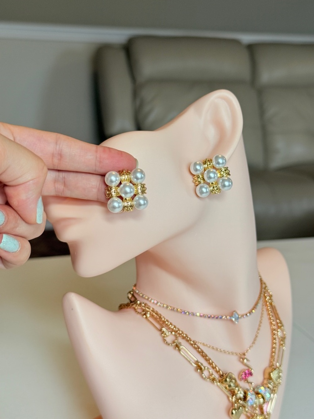 Gold and White Pearl Cluster Stud Earrings - Picture 7 of 10